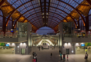 Anversa-Centraal_Station_of_Middenstatie_2